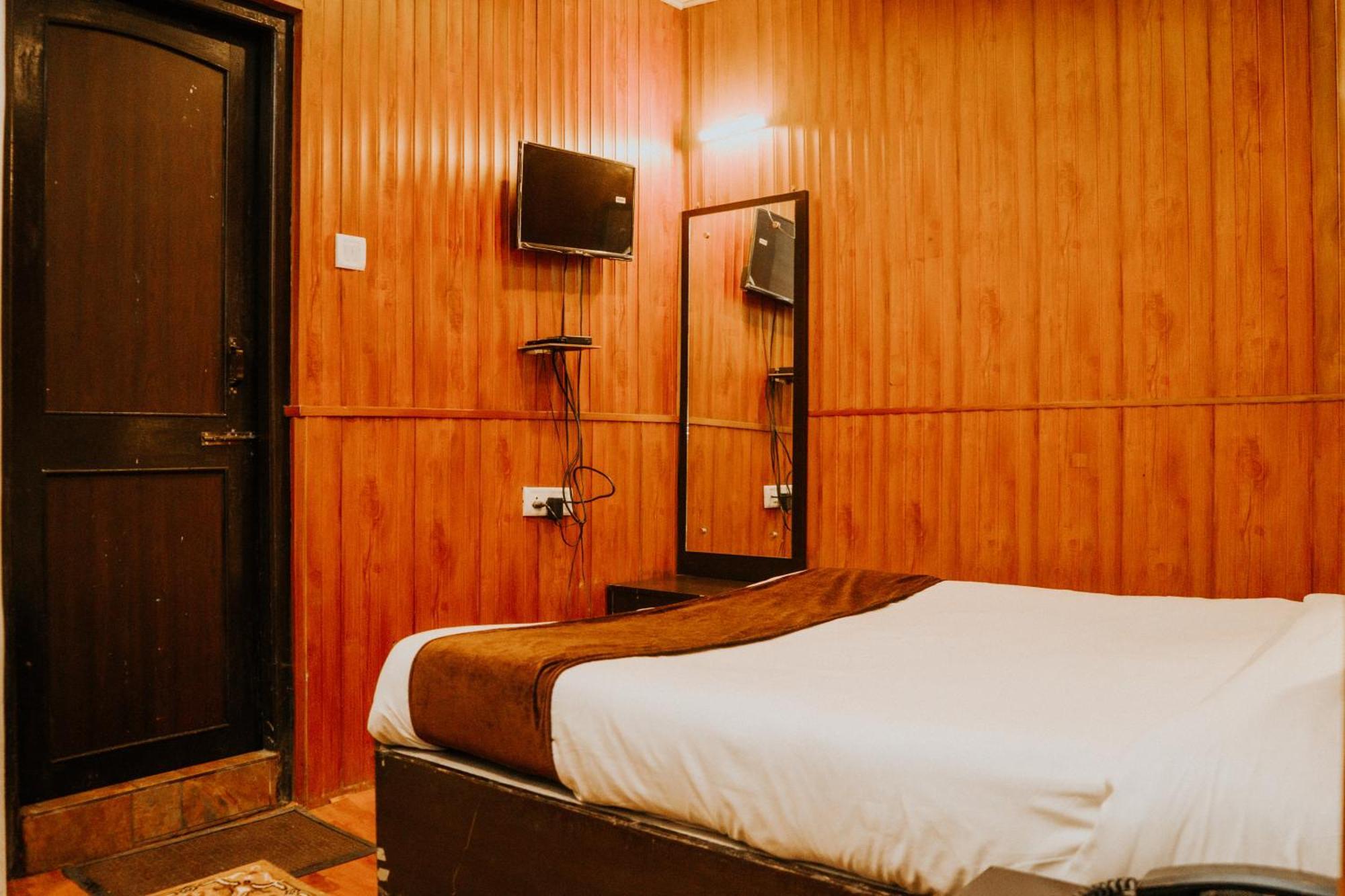 Hotel Siddhi Vinayak Regency, Mg Marg Gangtok Buitenkant foto
